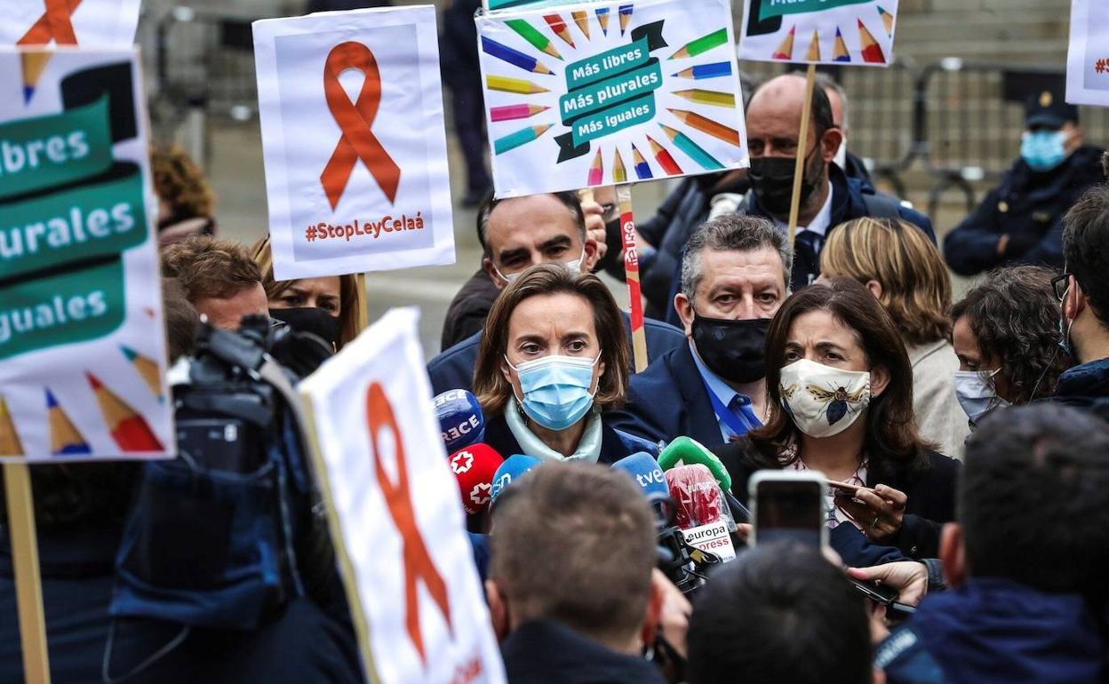 Imagen de archivo de la protesta frente al Congreso por la libertad de la educación, a la que se sumó el PP.