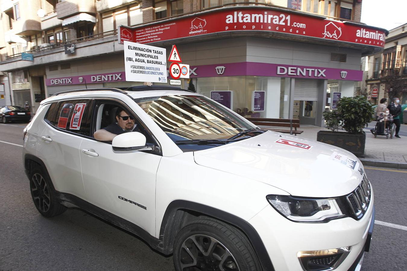 Hosteleros de Santander y Torrelavega, de manifestación.