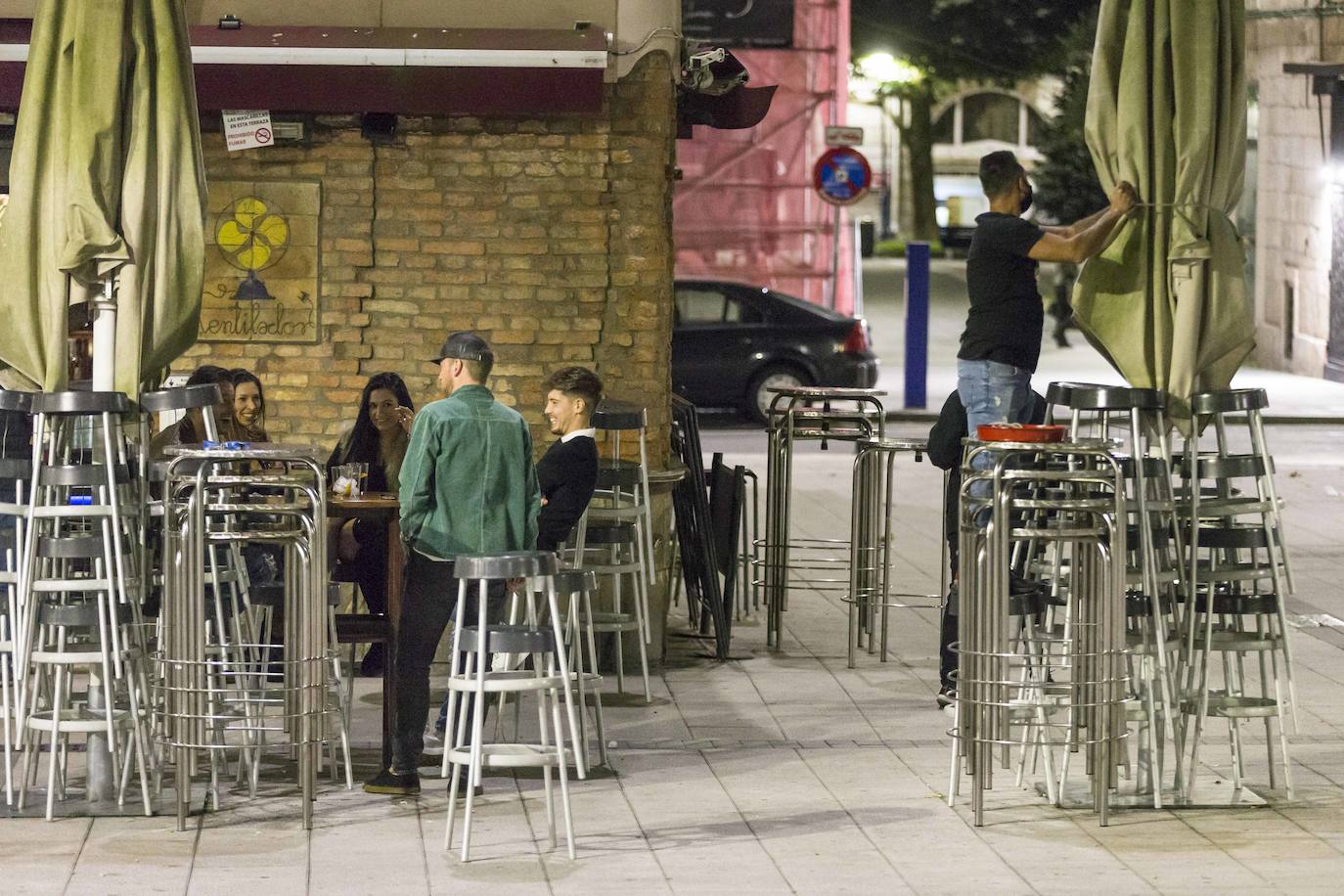 El toque de queda dejó vacias las calles de Santander