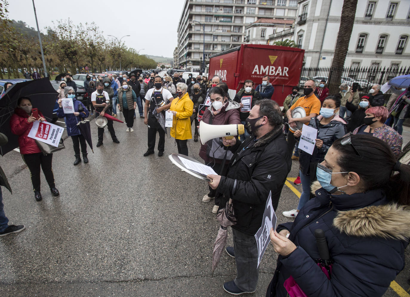 La protesta de los hosteleros de Laredo.