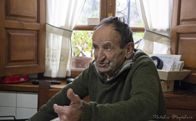 Lupi tiene 87 años y ya está jubilado.