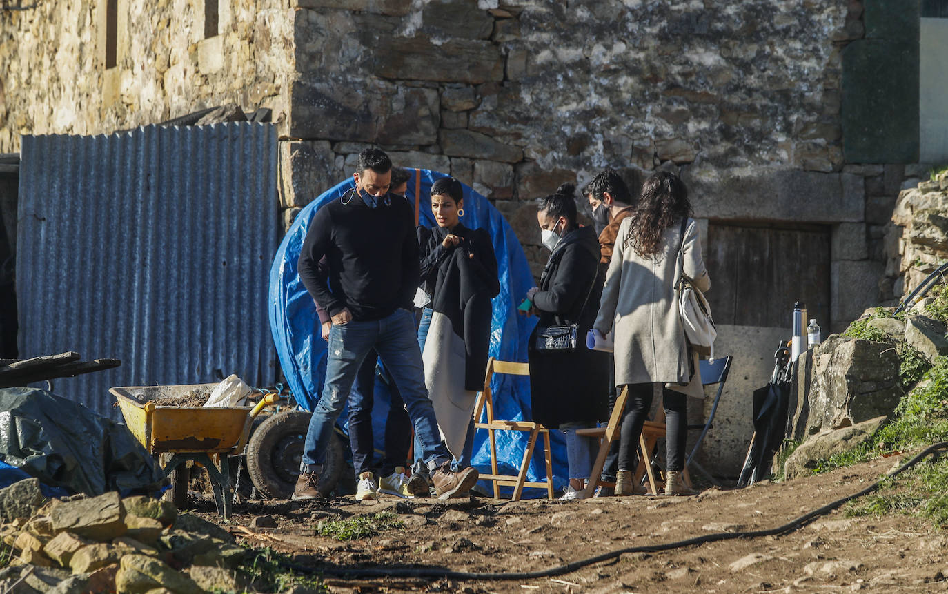 'Dos vacas y una burra', la película que vuelve a unir, después de 20 años, a Miguel Ángel Muñoz y Pablo Puyol, comienza a rodarse en pueblos de Cantabria.