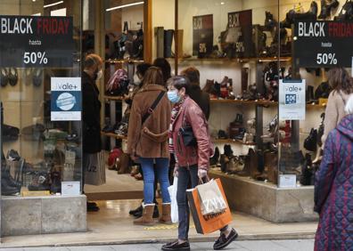 Imagen secundaria 1 - El Black Friday reactiva las compras en Santander, pero no tanto como otros años