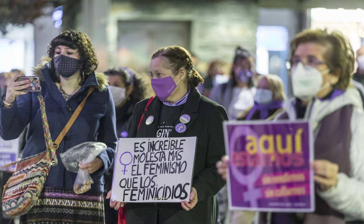 El turno de oficio ya ha atendido en Cantabria a 420 mujeres maltratadas este año