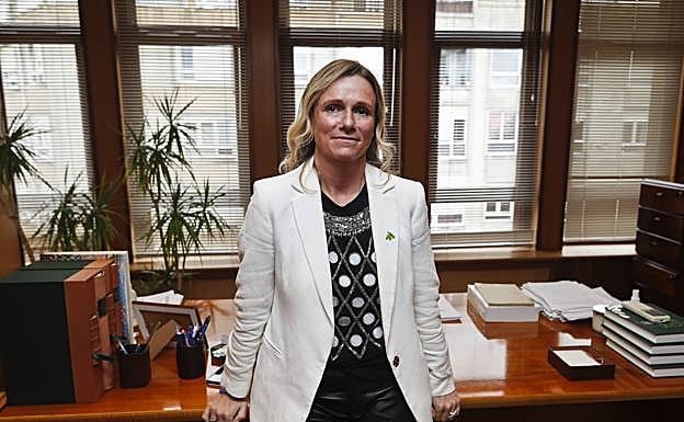 La farmacéutica Rita de la Plaza, en la sede del Colegio, situado en la calle Castilla, en Santander