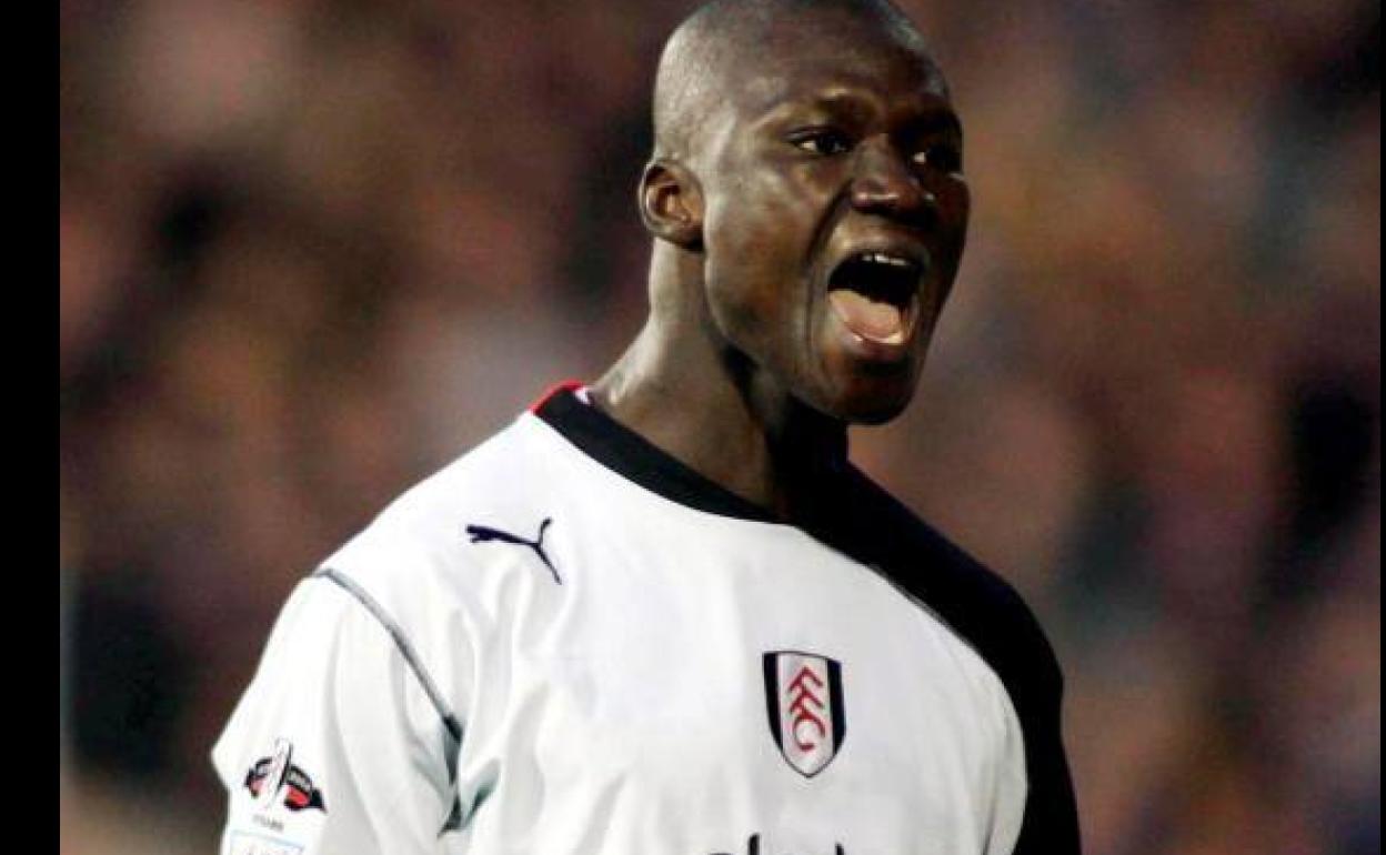 Diop celebrando un gol con el Fulham