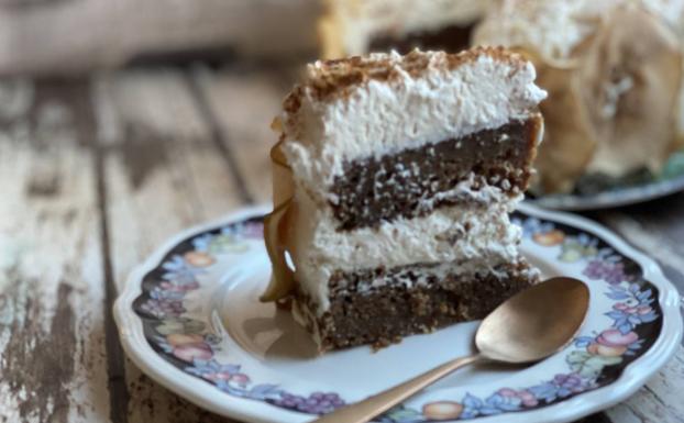 Foto del corte de la tarta.