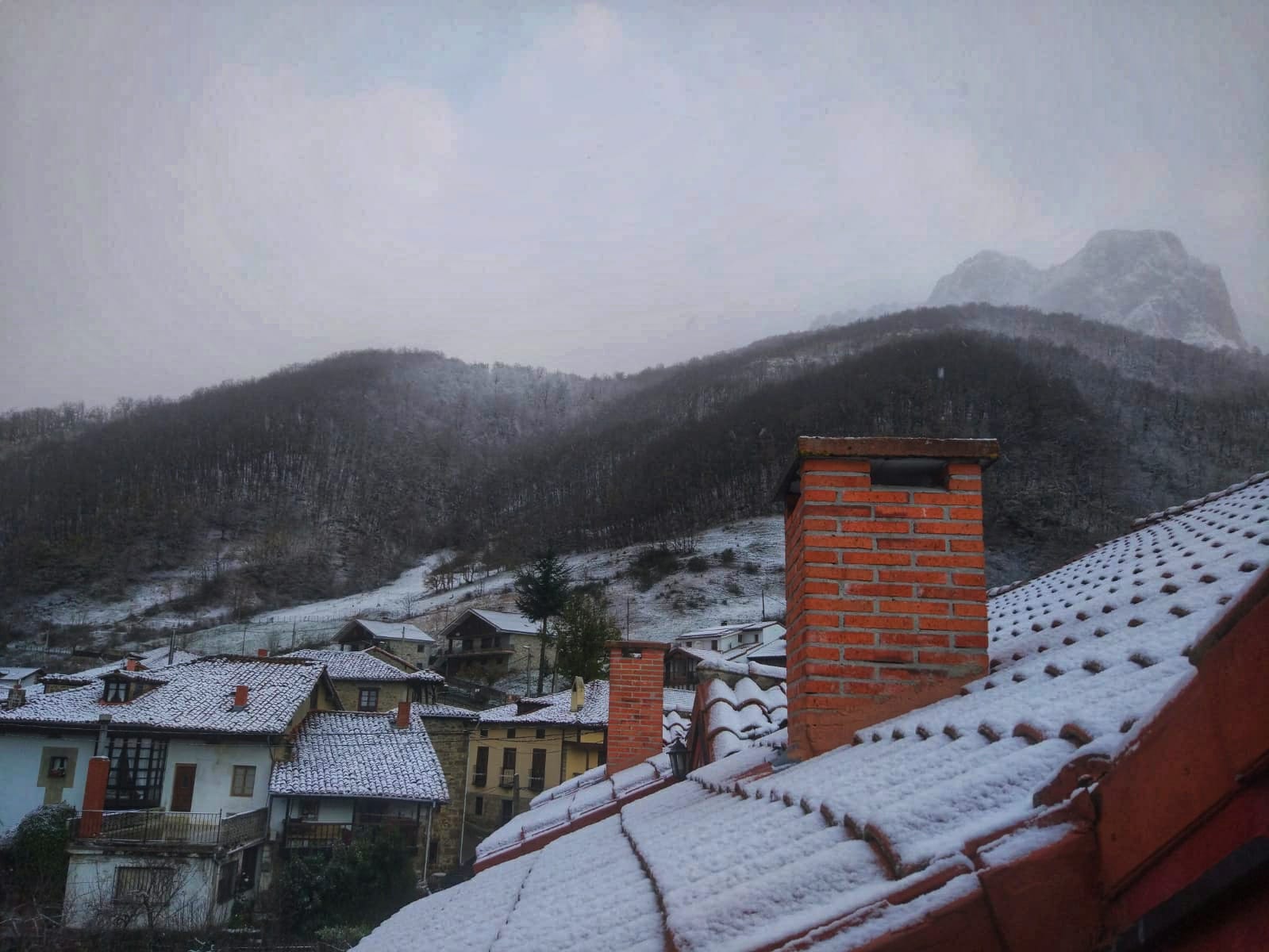 Imagen de Espinama (Liébana) de esta mañana.