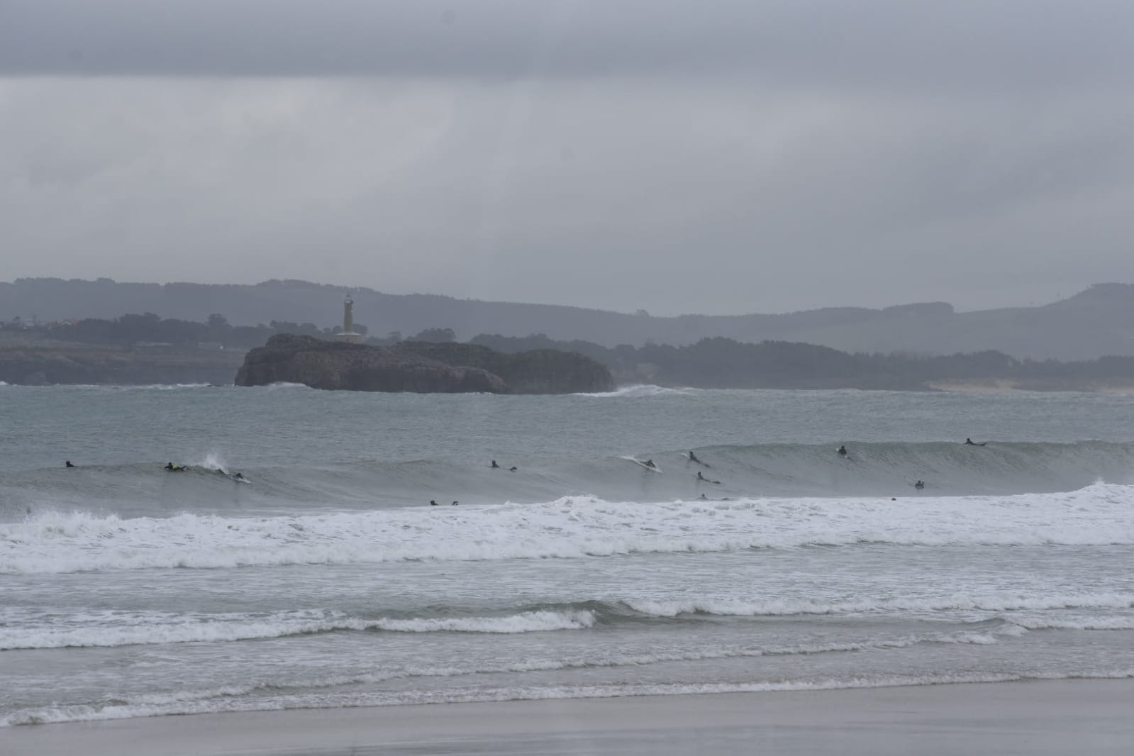 Fotos: &#039;Dora&#039; trae viento, lluvia y nieve a Cantabria