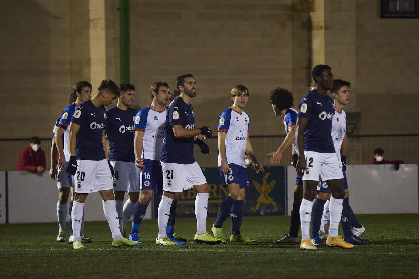 Pésimo partido en el que los verdiblancos apenas han pisado campo rival y no han dispuesto de ocasiones de gol.