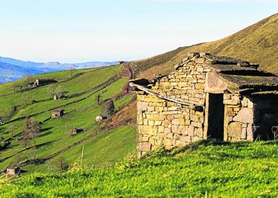 Imagen secundaria 1 - La cabaña pasiega revive con el covid