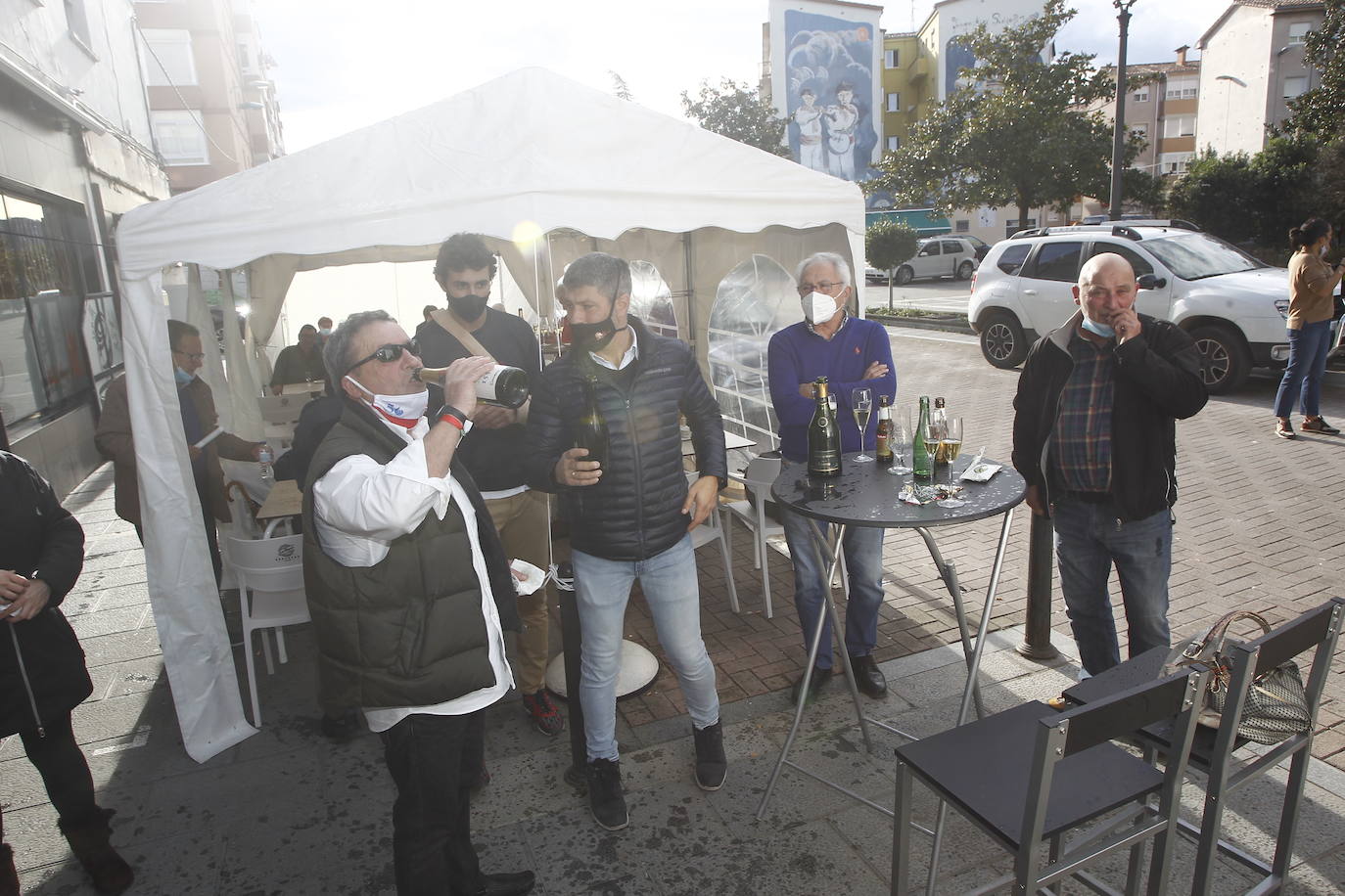 Fotos: El Gordo deja de rebote dos millones en Torrelavega