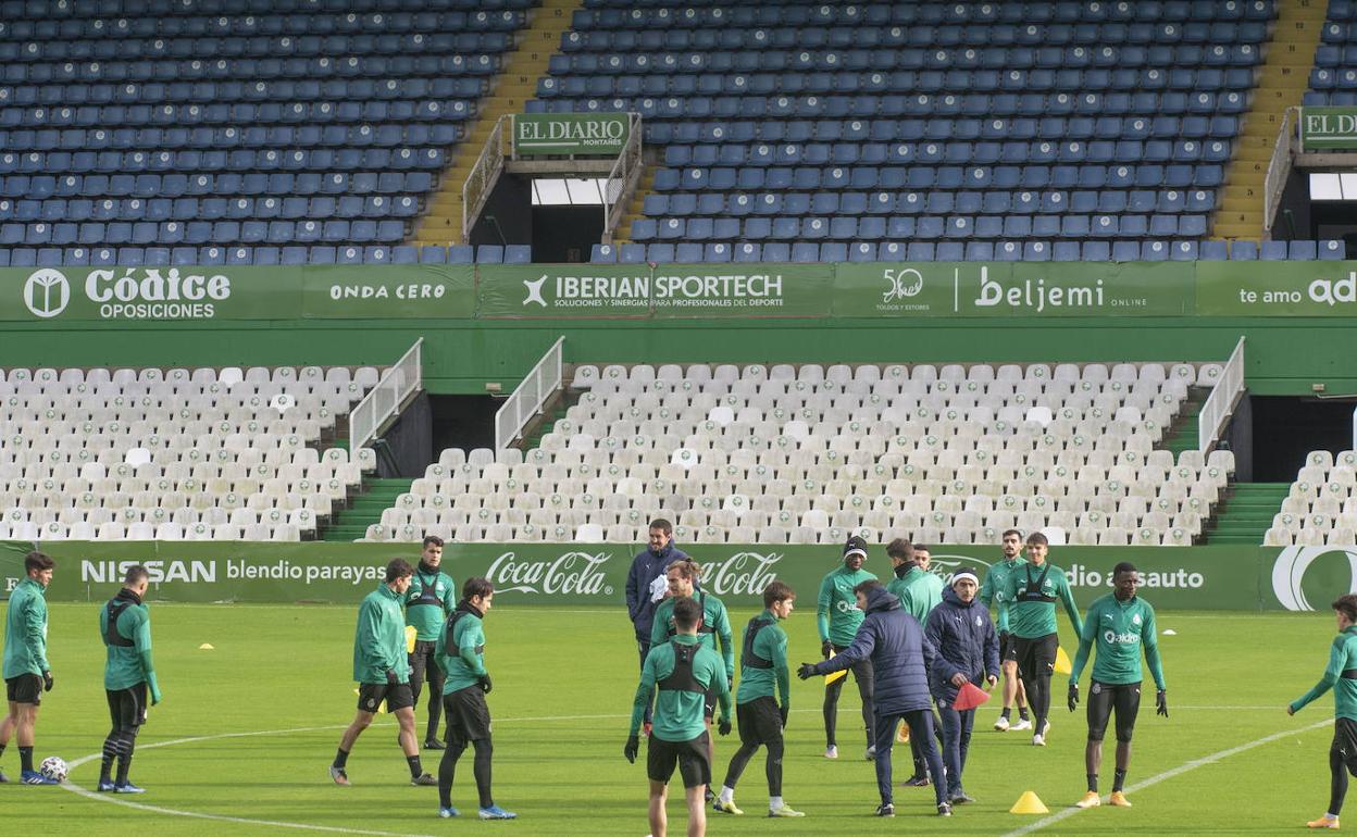 El Racing no engancha a su afición para volver a El Sardinero