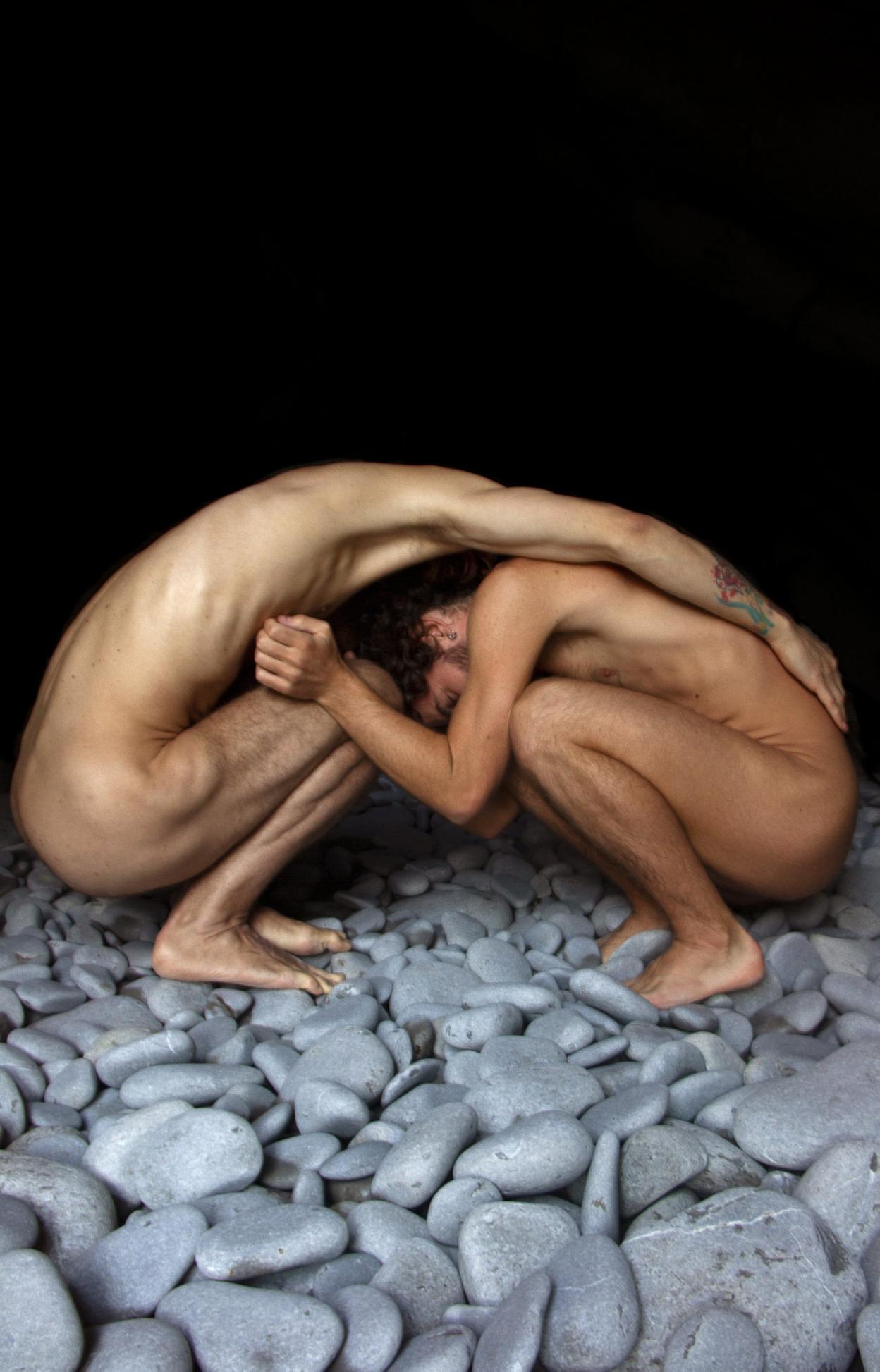 Imagen, cuerpos y reflexión nacen de 'El mar vacío', en el inicio del ciclo de La Caverna. 