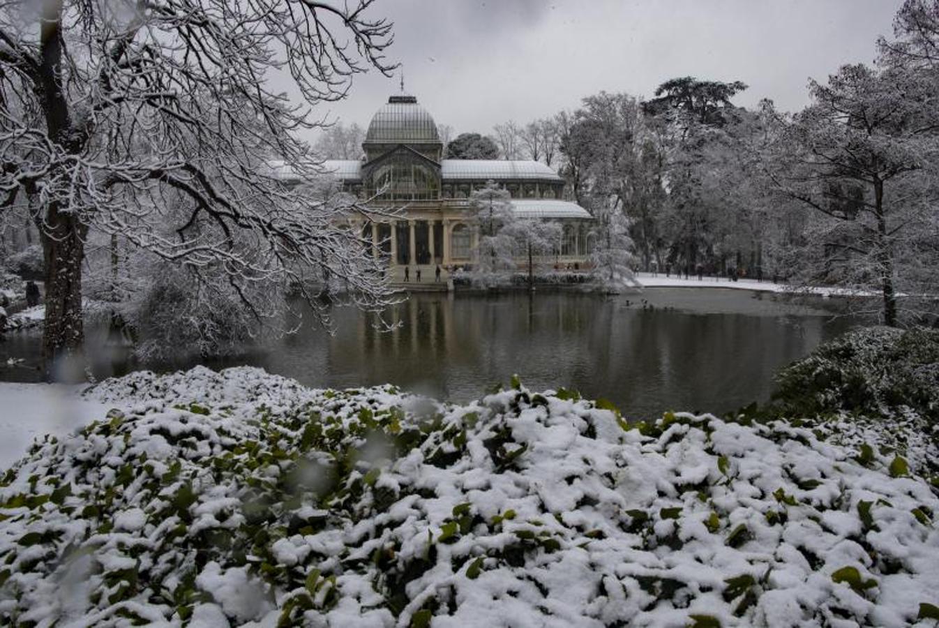 Nieve en el parque del Retiro, tras el paso de la borrasca Filomena, en Madrid.