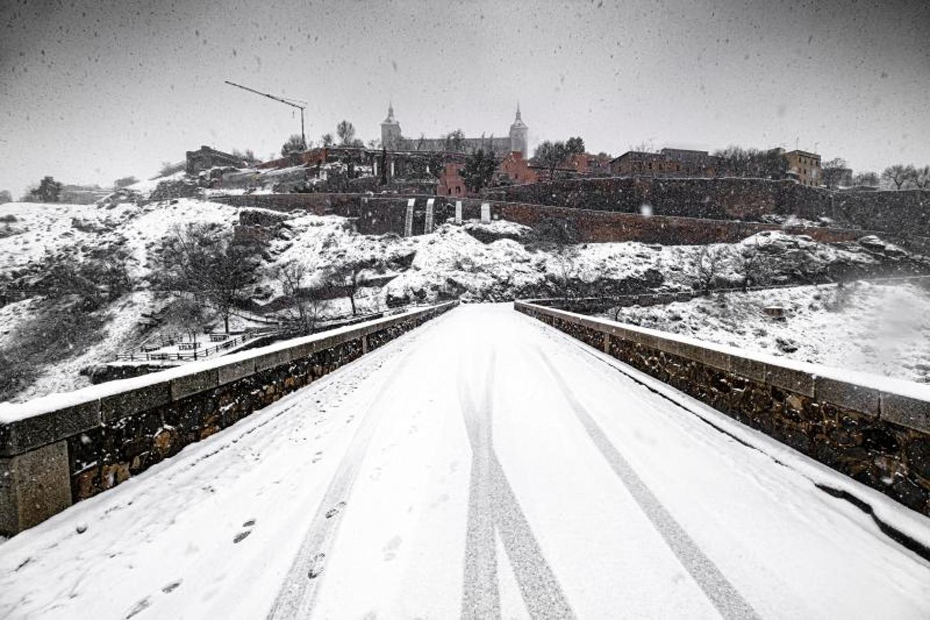 Segundo día en alerta por el temporal de nieve en Castilla-La Mancha. 