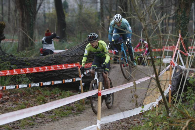 El cántabro Gonzalo Inguanzo (Teika) se quedó fuera del podio en la prueba para la categoría sub-23 del Campeonato de España que se celebra en el circuito de El Patatal, en Torrelavega.