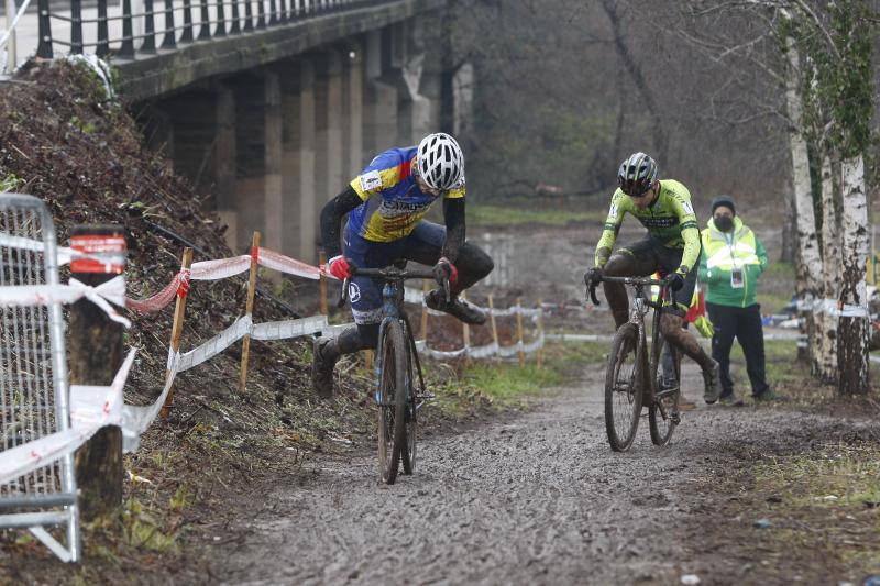 El cántabro Gonzalo Inguanzo (Teika) se quedó fuera del podio en la prueba para la categoría sub-23 del Campeonato de España que se celebra en el circuito de El Patatal, en Torrelavega.