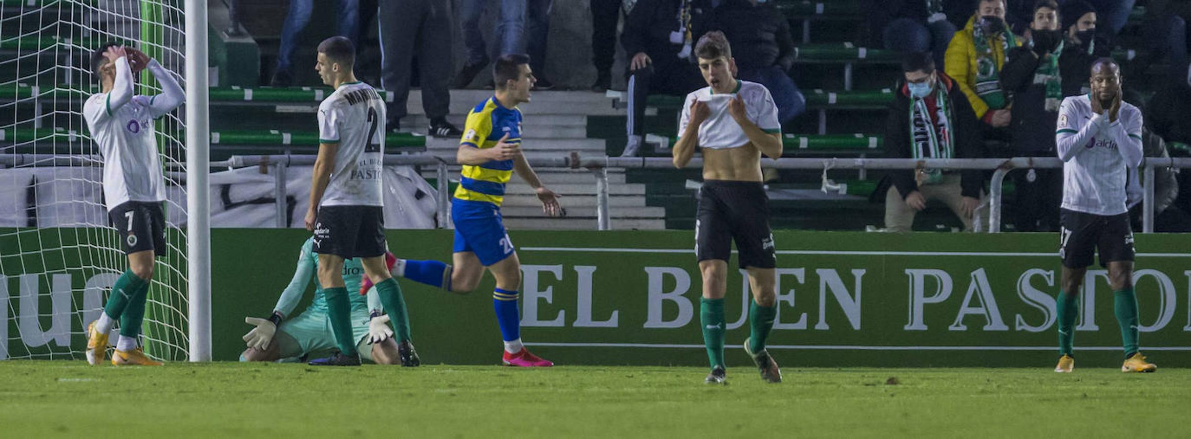 El Racing agrava su crisis tras caer de nuevo contra el Real Unión en El Sardinero.