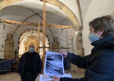 Imagen secundaria 1 - La grieta de la iglesia de San Juan une a los de Arenal