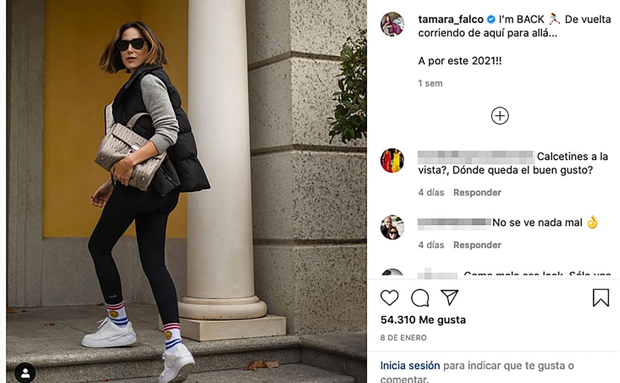 Tamara Falcó, con los calcetines por encima del pantalón.