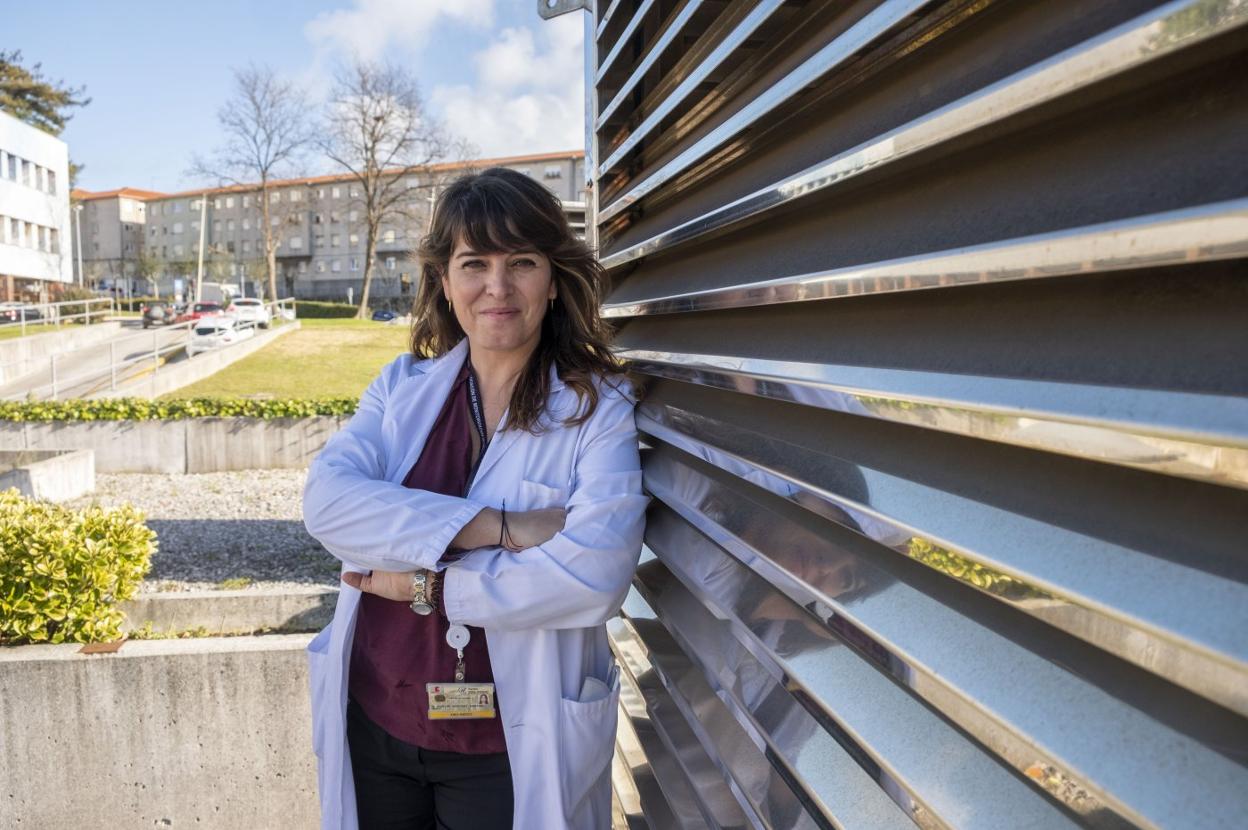 María Ángeles Martínez, recientemente galardonada por la Sociedad Europea del Sueño, en Valdecilla Sur, donde está su Unidad. daniel pedriza