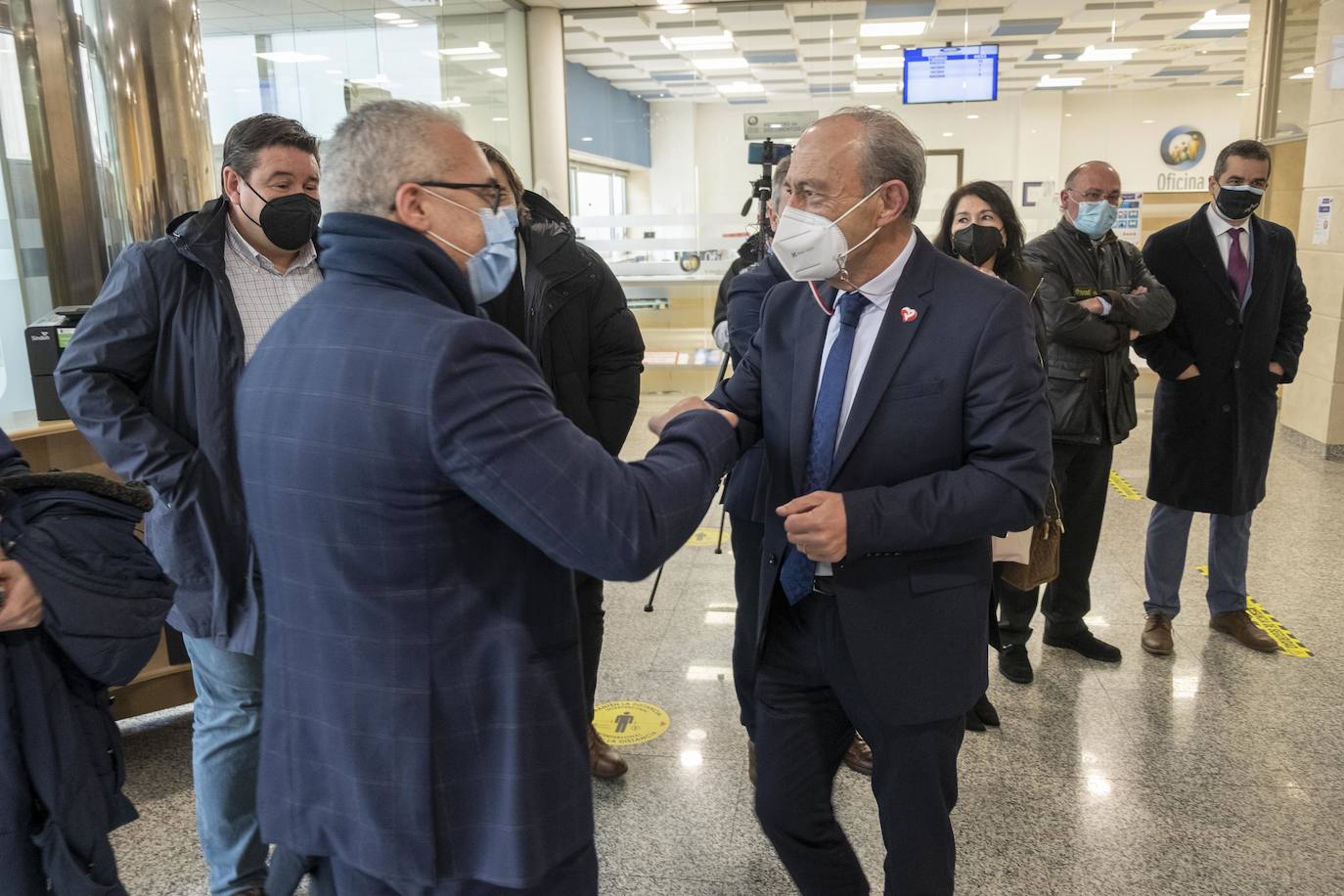 Francisco Javier López Marcano es consejero del Gobierno de Cantabria por quinta vez. El exalcalde de Torrelavega vuelve al Ejecutivo después de superar sin mácula judicial los cinco procesos en los que estaba envuelto y que le obligaron a retirarse de la vida política durante casi seis años