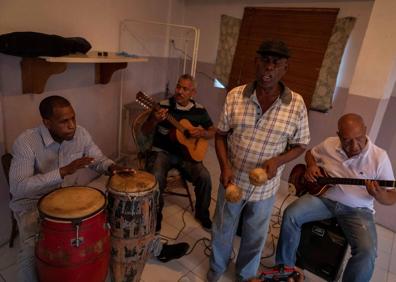 Imagen secundaria 1 - Música para rescatar vidas en la favela más grande y peligrosa de Venezuela