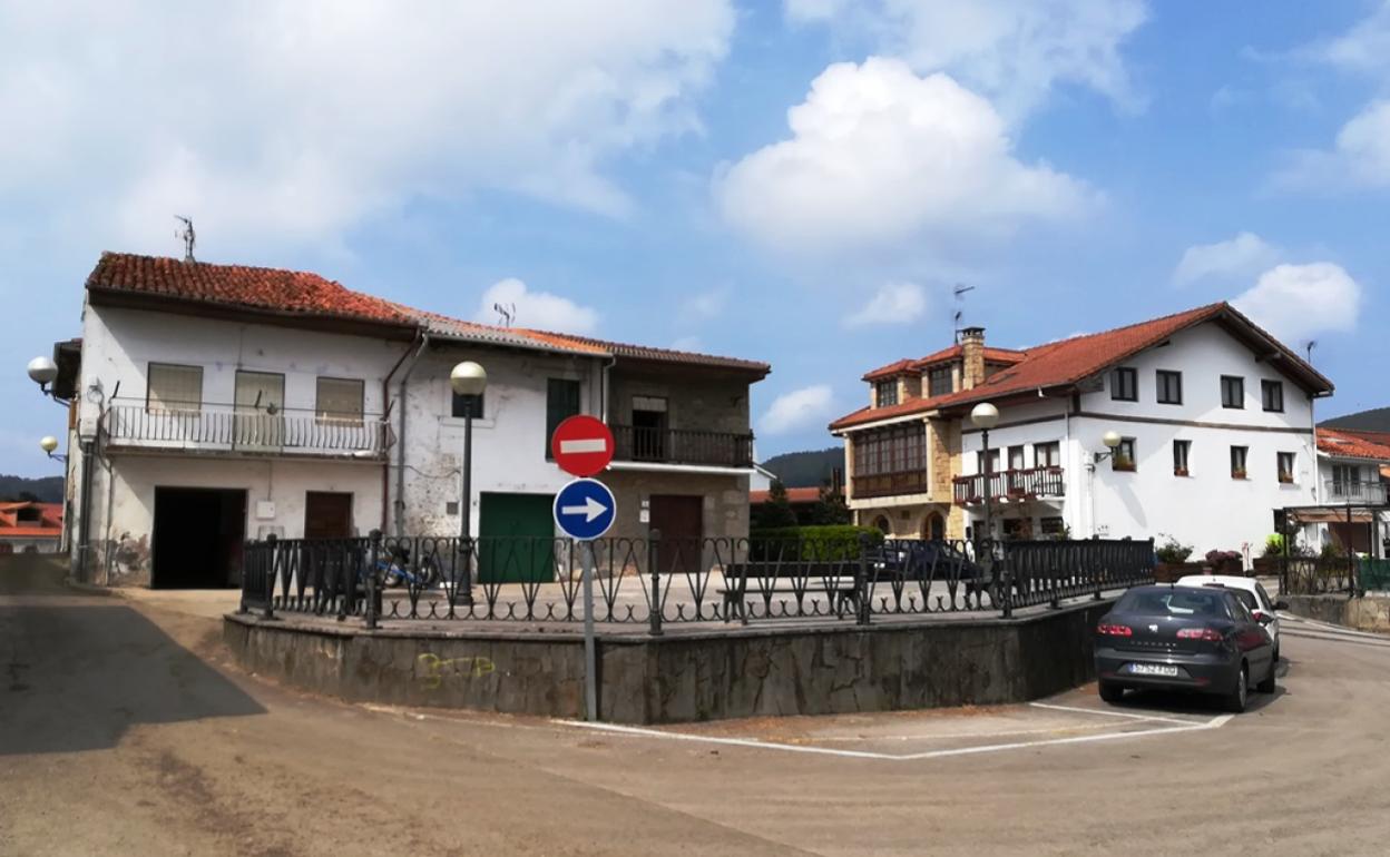 Obras Públicas renueva la red de abastecimiento de agua en el barrio de Ancillo, en Argoños