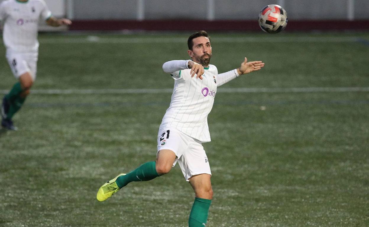 Jordi Figueras, en un partido con el Racing el pasado mes de diciembre.