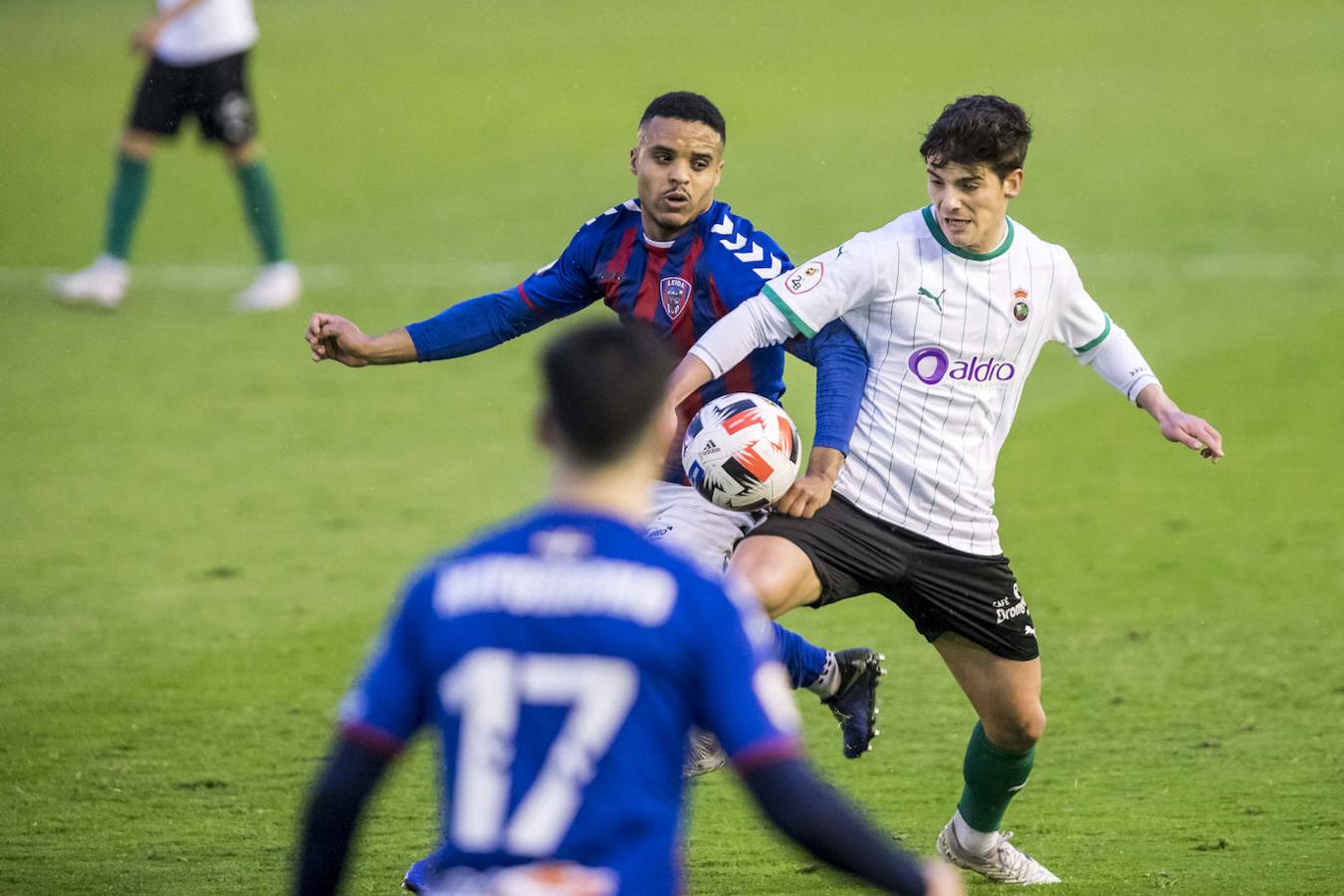 El Racing se ha impuesto al Leioa en El Sardinero gracias a los goles de Jon Ander y Cejudo.