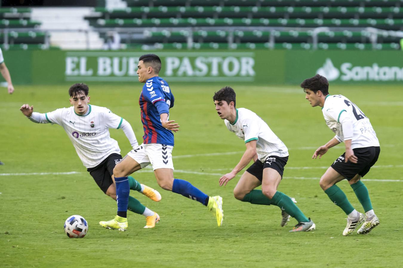 El Racing se ha impuesto al Leioa en El Sardinero gracias a los goles de Jon Ander y Cejudo.