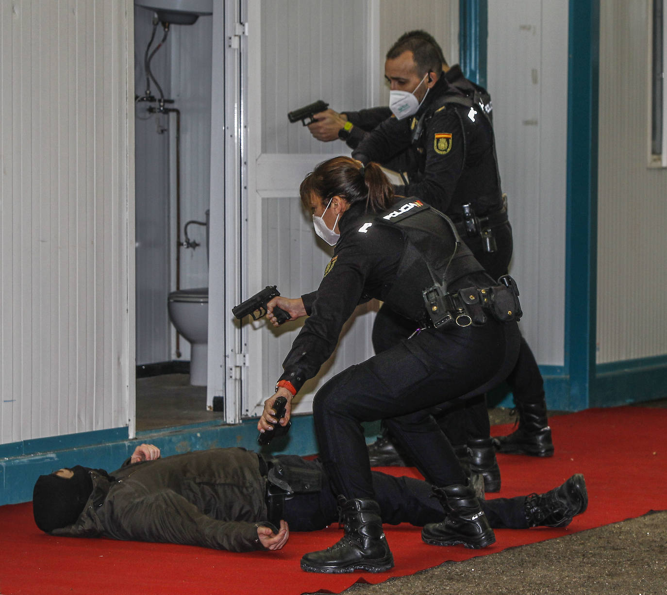 Fotos: Torrelavega, de película tras el simulacro policial