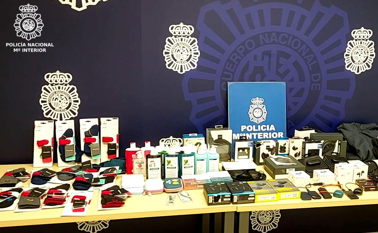 Detenido por hurtar más de 5.000 euros en artículos en un centro comercial de Nueva Montaña