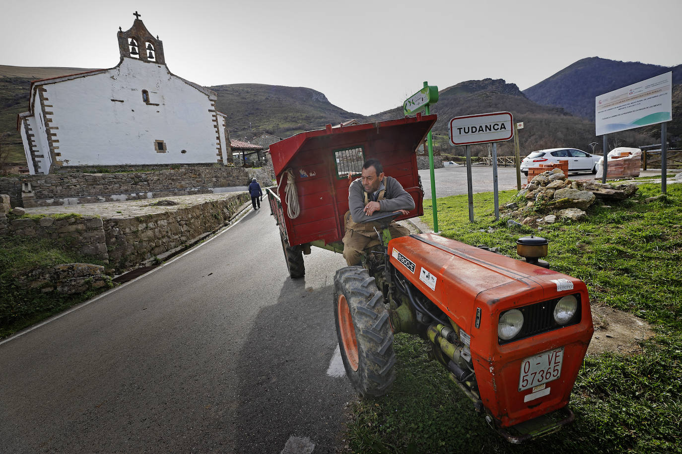 Tan aislados viven los vecinos de este municipio de cuatro pueblos, que habían aguantado sin contagios toda la pandemia, hasta que el virus apareció el pasado viernes