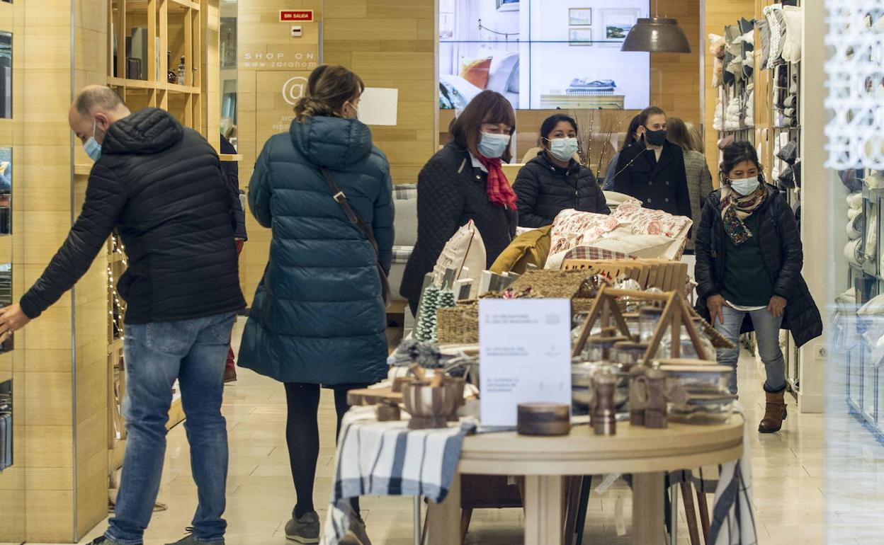 Un comercio de Santander.