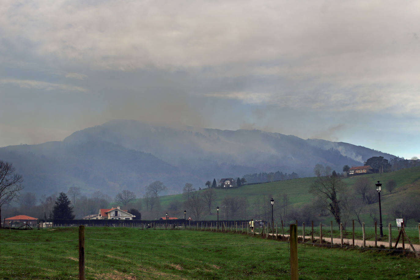 Fotos: Cantabria tiene una treintena de incendios activos