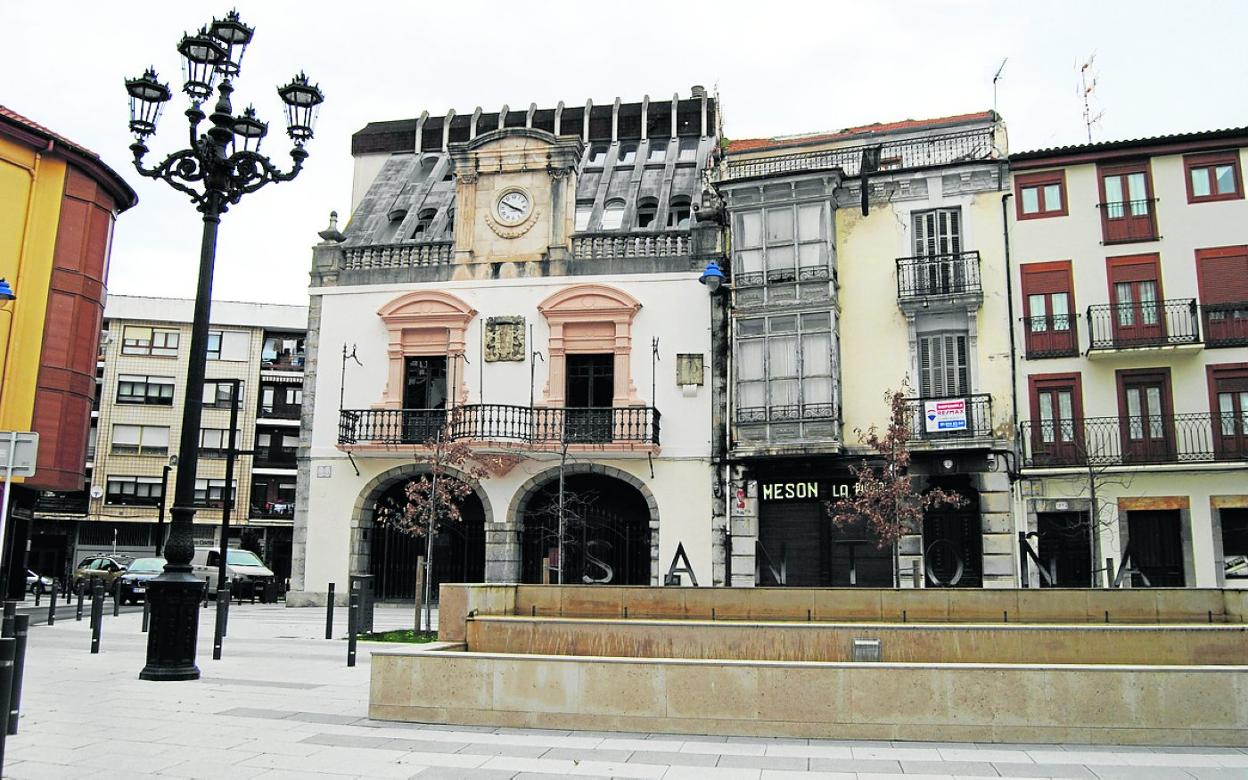 El edificio de los antiguos juzgados está sin actividad desde el año 2015. A. c. 