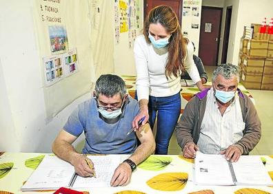 Imagen secundaria 1 - El Nansa cultiva la inclusión de sus vecinos