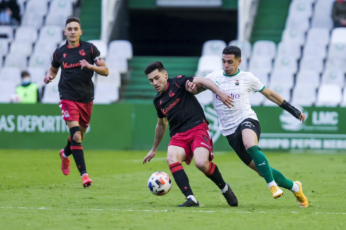 Fotos: Las imágenes del Racing- Real Sociedad B