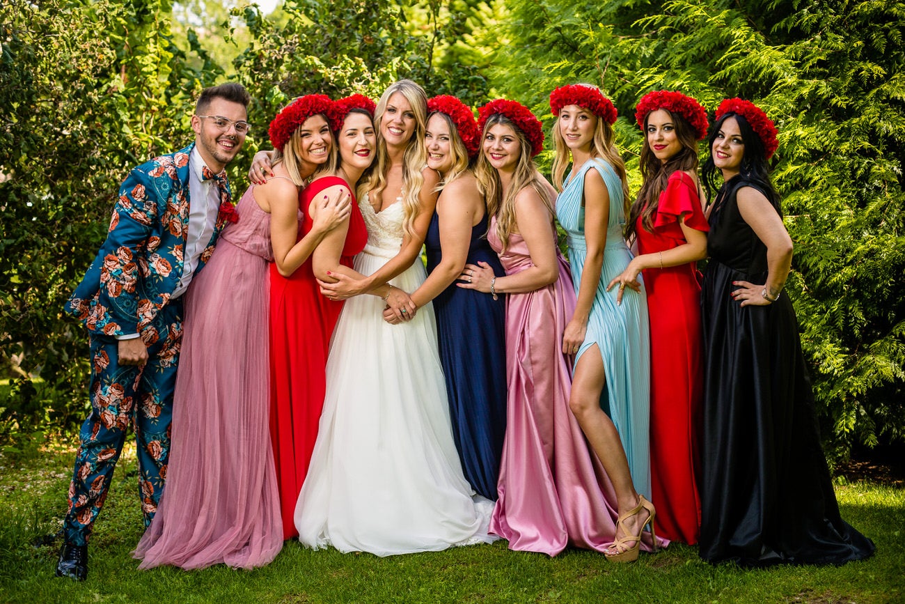 Las fotos de grupo en una boda también tienen que salir perfectas.