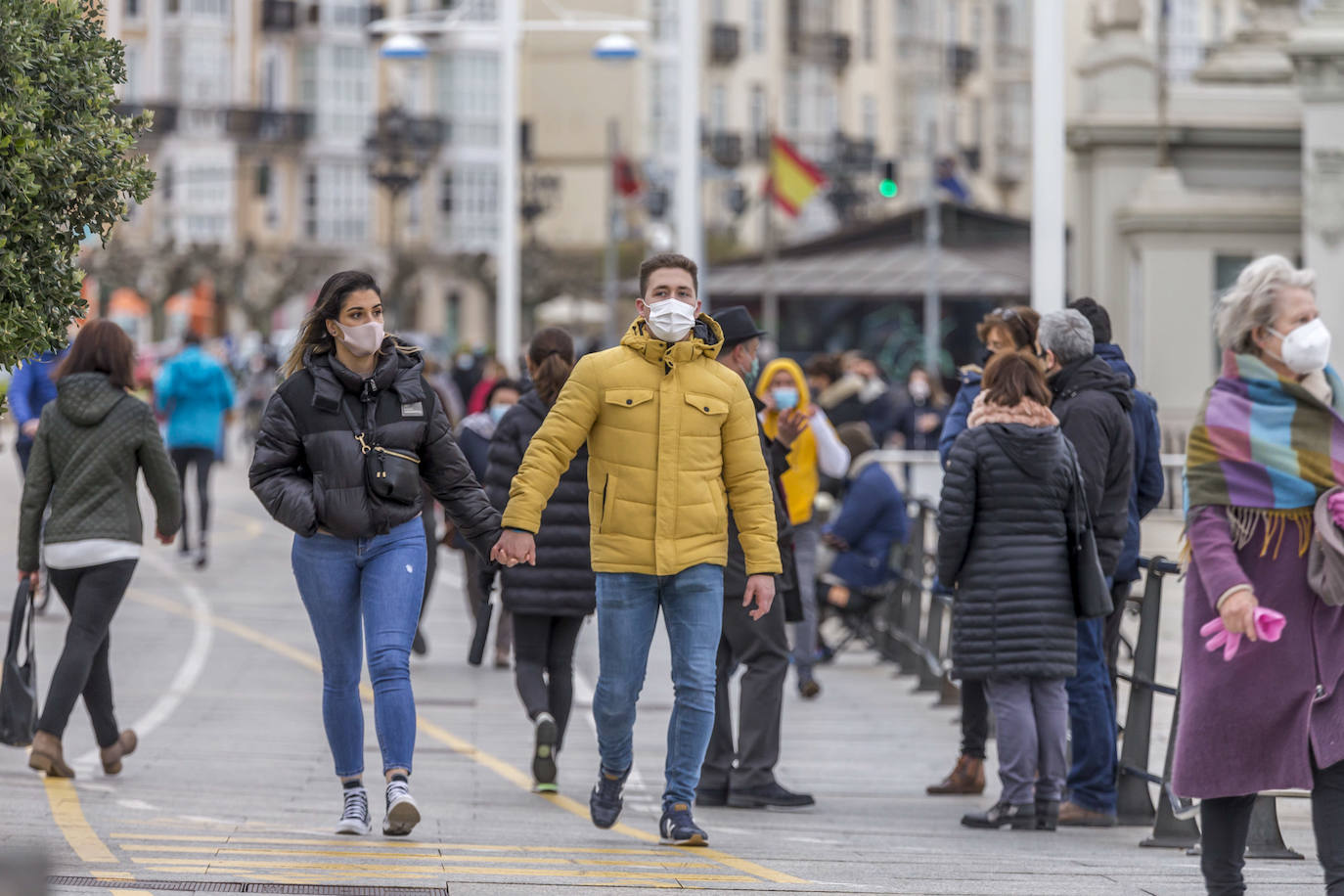 El cierre perimetral y el mal tiempo arruinan un puente de San José sin turistas.