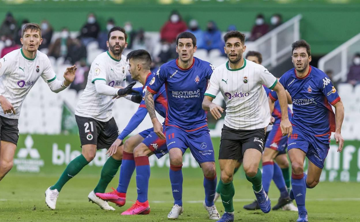 Partido de ida ante el Amorebieta en los Campos de Sport.