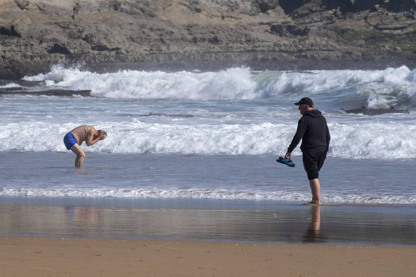 Fotos: Buen fin de semana para pasear por la playa y disfrutar de la región