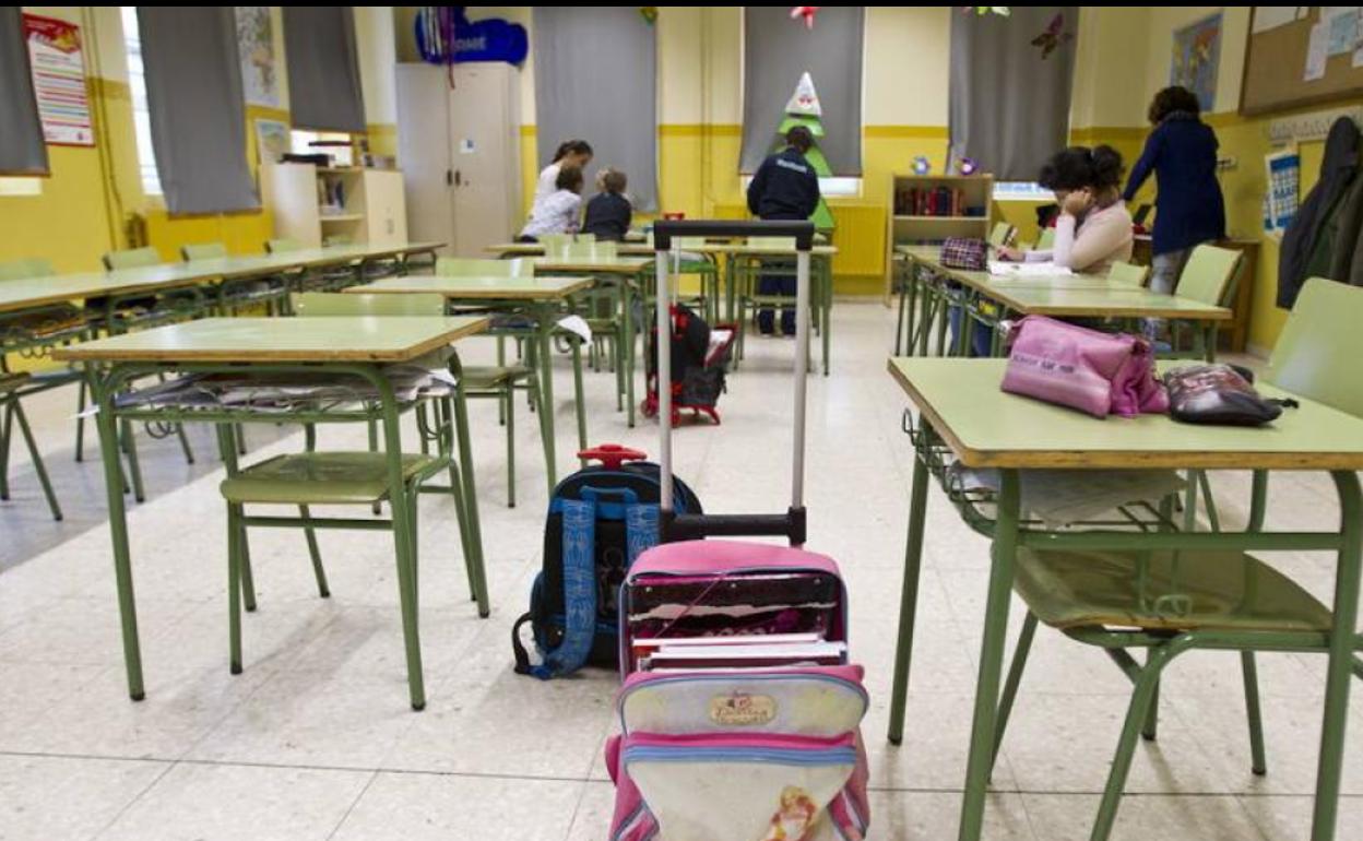 Padres de escolares exigen cambiar los protocolos covid de los colegios de Cantabria