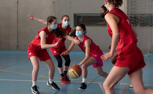 El Pabellón de Monte volvió a vibrar con el baloncesto. 