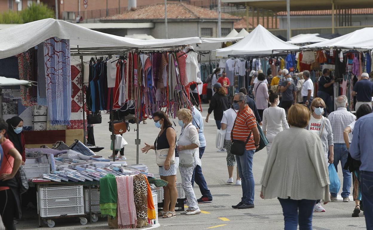 El mercadillo semanal de Torrelavega amplía su aforo desde este jueves
