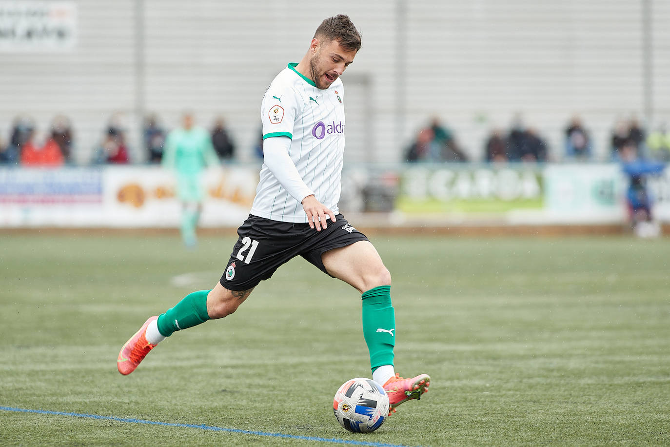 Mal partido del Racing contra el Tarazona.