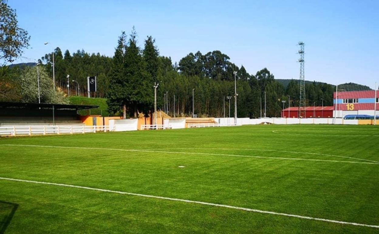 El campo de fútbol de Vallegón, en Sámano, verá mejorado su estado.