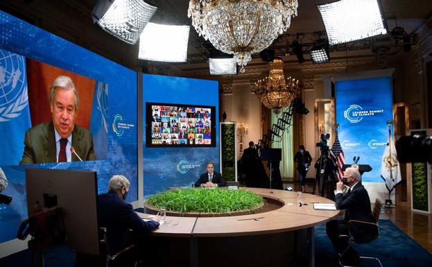 El presidente de EE UU, Joe Biden, sigue desde la Casa Blanca la cumbre climática de líderes.